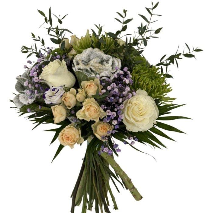 Ramo Elegante de Flores Blancas y Verdes Ornamentales Ramo Elegante de Flores Blancas y Verdes Ornamentales